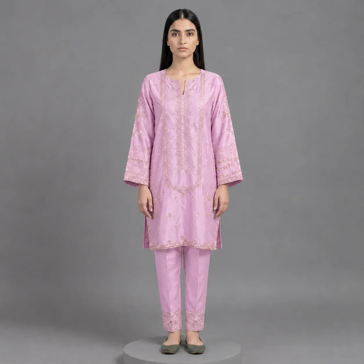 Elegant Embroidered Silk 2-Piece Suit | KQ169
